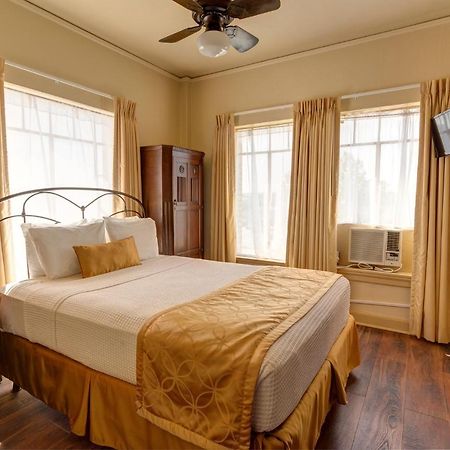 The Faust Hotel نيو بروانفيلز المظهر الخارجي الصورة