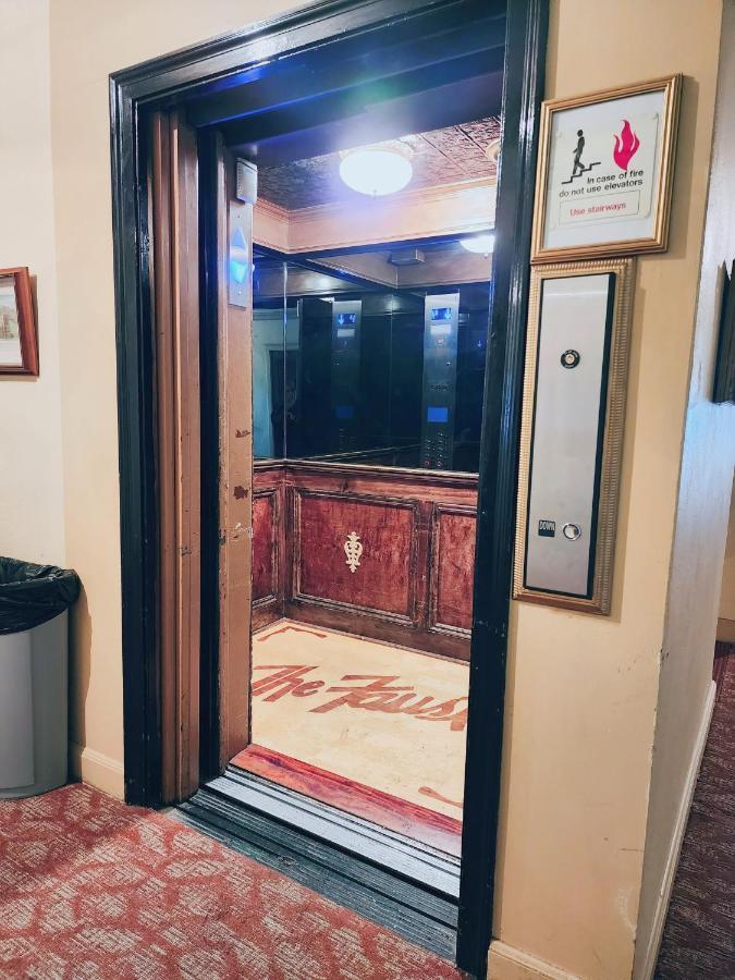 The Faust Hotel نيو بروانفيلز المظهر الخارجي الصورة