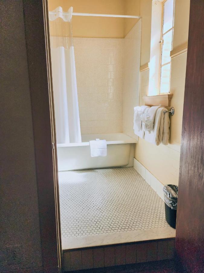The Faust Hotel نيو بروانفيلز المظهر الخارجي الصورة