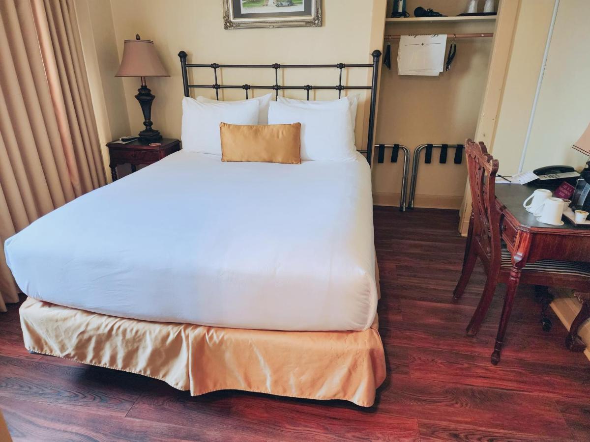 The Faust Hotel نيو بروانفيلز المظهر الخارجي الصورة